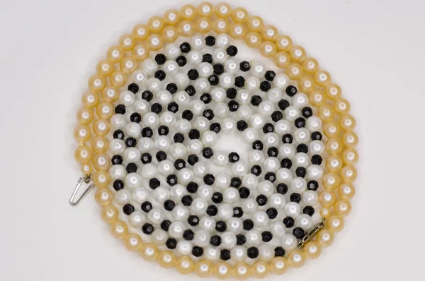 Schwarz Weiße Vintage Perlen — Stockfoto