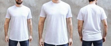 Boş beyaz tişörtlü, sakallı genç bir adam. Açık gri beton bir duvarın ön, yakın çekim ve arka görüntüsü. Yazdırma için erkek tişörtlerinin tasarımı ve düzeni.