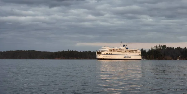 BC Ferries Σκάφος Φεύγοντας από τον Αεροσταθμό στον κόλπο Swartz — Φωτογραφία Αρχείου