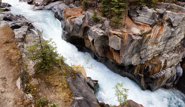 Fresh Water rushing in a canyon. Canadian Nature Background. — Stock Photo, Image