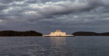 BC Feribot Swartz Körfezi Terminalinden ayrılıyor.