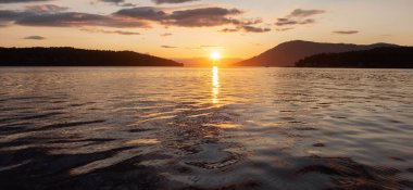 Batı kıyısındaki Körfez Adaları Kanada Doğa Manzarası