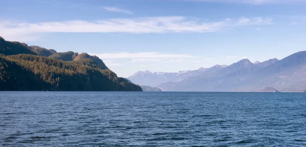 Scenic View of Kootenay Lake. Sunny Fall Season Day. — Stock Photo, Image