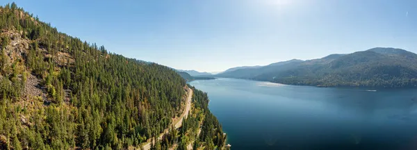 Letecký pohled na Christina Lake, Britská Kolumbie, Kanada. — Stock fotografie