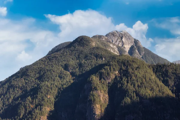 カナダ自然山の風景. — ストック写真