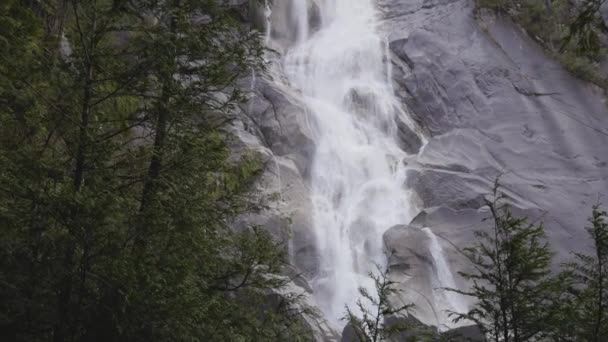 Veduta delle Cascate Shannon e dell'acqua che scorre lungo il canyon — Video Stock