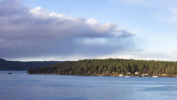 Gulf Islands on West Coast of Pacific Ocean during Sunny Winter Day — Stock Photo, Image