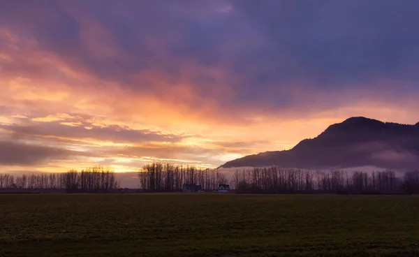 Panoramic View of Farm lands and Canadian Mountain Nature Landscape. — Stock Photo, Image