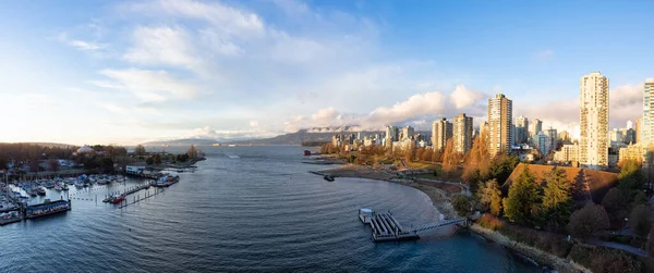 Aerial View of Modern City with a beach on the West Coast Pacific Ocean — Stock Photo, Image