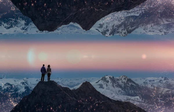 Fantasy Adventure Composite of Couple Emberek kéz a kézben a hegy tetején — Stock Fotó