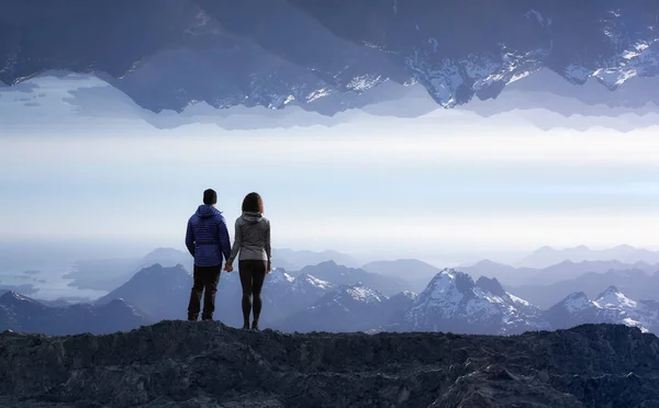 Fantasy Adventure Composite aus Paaren, die sich auf dem Gipfel des Berges an den Händen halten — Stockfoto