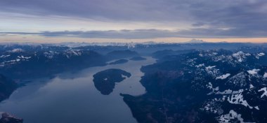 Kanada 'nın kış mevsiminde hava panoramik manzarası
