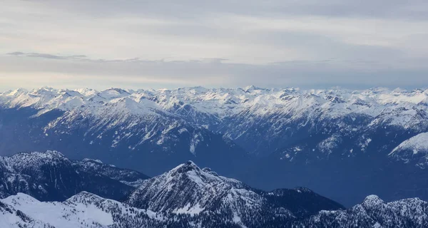 Veduta aerea di Canadian Rocky Mountain Landscape. — Foto Stock