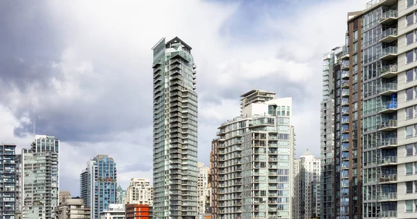 Bostäder Highrise Byggnader i centrum Vancouver, British Columbia, Kanada — Stockfoto
