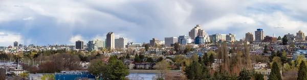 Panoramatický pohled na Vancouver City v False Creek, BC, Kanada — Stock fotografie