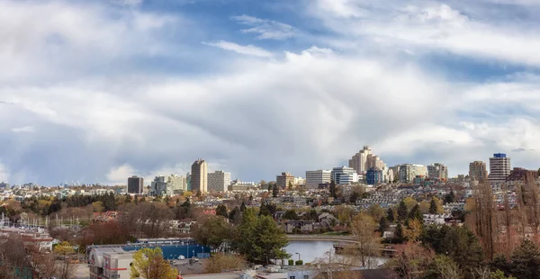 Panoramisch uitzicht op Vancouver City in False Creek, BC, Canada — Stockfoto