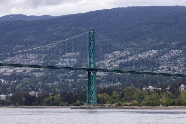 Lions Gate Bridge Dans Une Ville Moderne Sur Côte Ouest — Photo