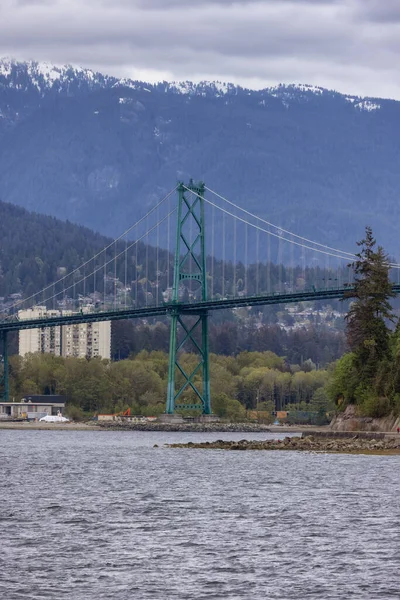 Most Lions Gate Moderním Městě Západním Pobřeží Tichého Oceánu Vancouver — Stock fotografie