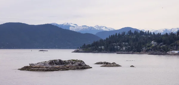 Luxusní Domy Skalnatém Břehu Howe Sound Horseshoe Bay West Vancouver — Stock fotografie