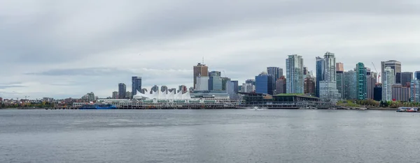 Panoramablick Auf Coal Harbour Canada Place Und Städtische Gebäude Bewölkter — Stockfoto