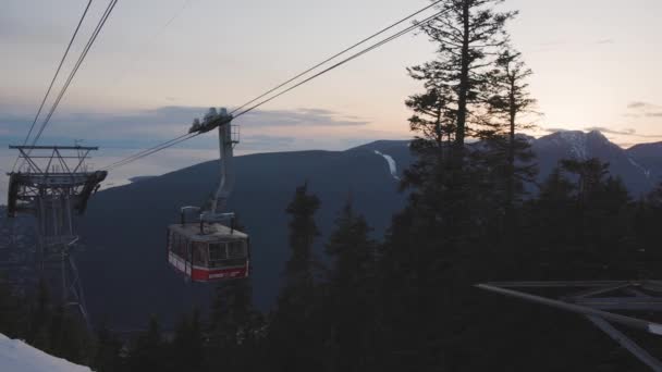 North Vancouver British Columbia Kanada April 2022 Gondel Grouse Mountain — Stockvideo