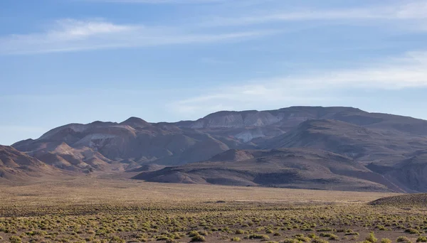 Desert Mountain Nature Landskap Solig Blå Himmel Nevada Förenta Staterna — Stockfoto