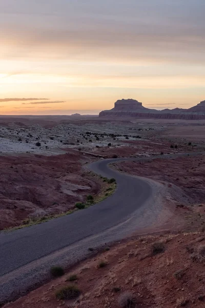 Scenic Road Red Rock Mountains Desert Sunrise Spring Season Goblin — Stock fotografie