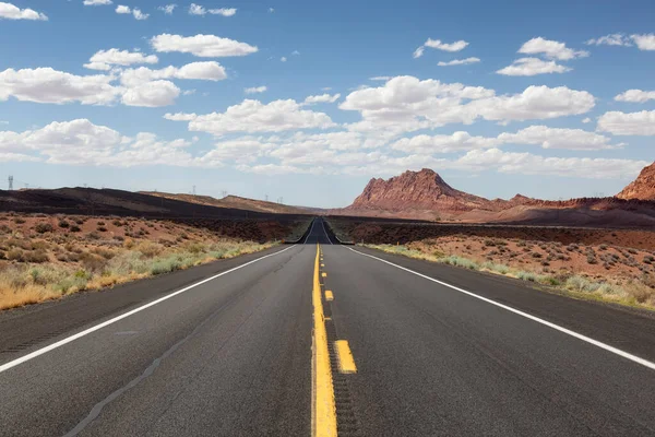 Scenic Road Dry Desert Red Rocky Mountains Background Page Arizona — Zdjęcie stockowe
