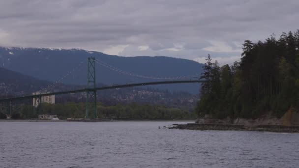 Мост Лайонс Гейт Современном Городе Западном Побережье Тихого Океана Ванкувер — стоковое видео
