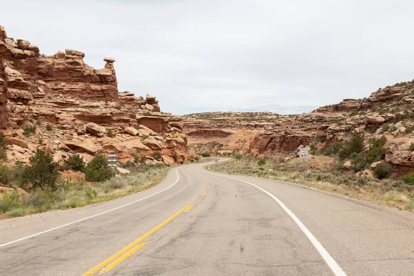 Scenic Road Surrounded Red Rock Mountains Desert Spring Season Moab — 스톡 사진