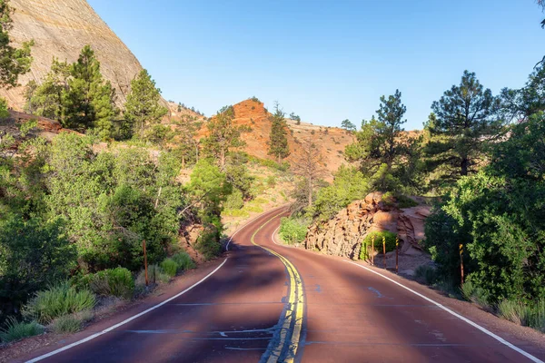 Scenic Road American Mountain Landscape Sunny Morning Sunrise Sky Zion — 스톡 사진