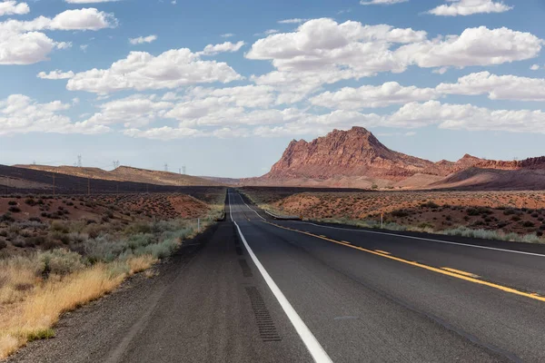 Scenic Road Dry Desert Red Rocky Mountains Background Page Arizona — Fotografia de Stock