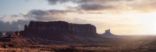 Sivatagi Rocky Mountain Amerikai Tájkép Reggeli Drámai Sunrise Sky Art — Stock Fotó