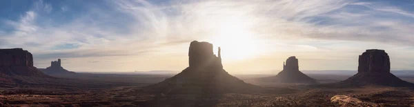 Desert Rocky Mountain American Landscape Morning Dramatic Sunrise Sky Art — Stok fotoğraf