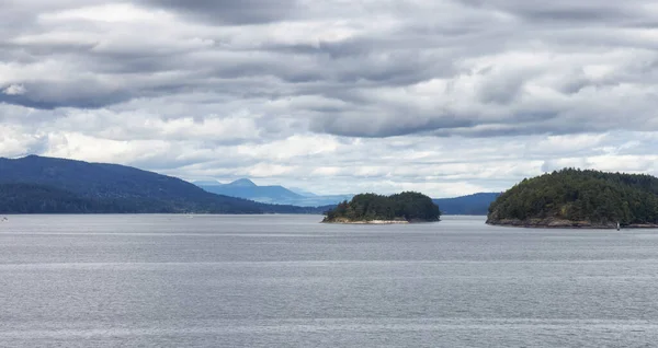 Canadian Landscape Ocean Mountains Summer Season Gulf Islands Vancouver Island — 스톡 사진