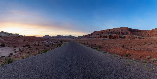 Scenic Road Red Rock Mountains Desert Colorful Sunrise Spring Season — Stockfoto