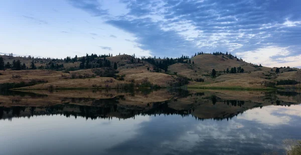 Panoramic View Small Lake Canadian Landscape Vernon Okanagan British Columbia — Fotografia de Stock