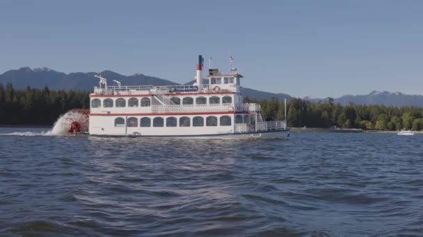 Vancouver British Columbia Canada June 2022 Sternwheeler Passing Stanley Park — Stok video