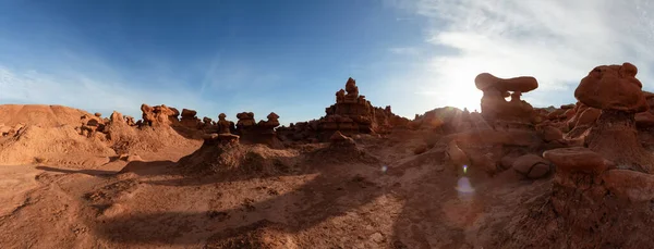 Red Rock Formations Desert Sunny Cloudy Sunrise Sky Spring Season — Stok fotoğraf