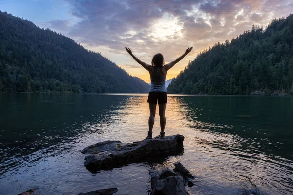 Adventurous Woman Hiking Canadian Nature Harrison River British Columbia Canada — 图库照片