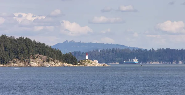 Lighthouse Park Modern City Background Sunny Summer Day West Vancouver — Fotografia de Stock