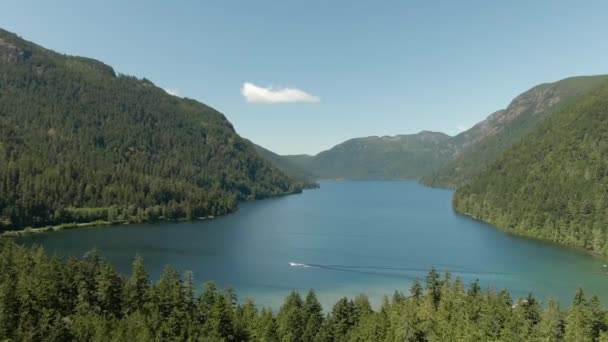 Aerial View Cameron Lake Vibrant Sunny Day Vancouver Island British — Stockvideo