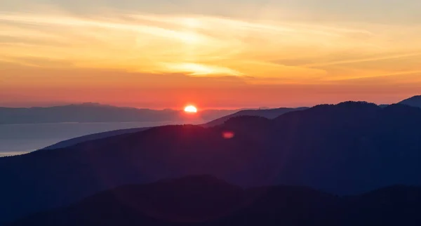 Topo Rochoso Paisagem Montanhosa Canadense Sunny Sunset Sky Topo Monte — Fotografia de Stock