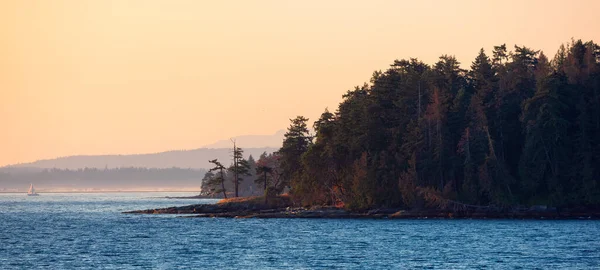 Canadees Natuurlandschap Aan Westkust Van Stille Oceaan Herfstseizoen Sunny Sunrise — Stockfoto