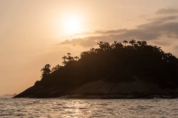 Hermosa Vista Isla Del Océano Cerca Río Janeiro Brasil — Foto de Stock