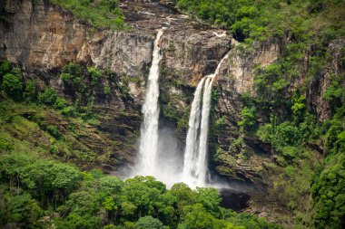 Chapada dos Veadeiros, Brezilya 'da cerrado şelalesi manzarası