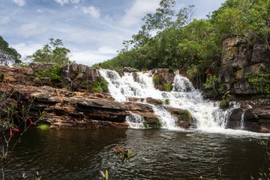 Chapada dos Veadeiros, Brezilya 'da cerrado şelalesi manzarası