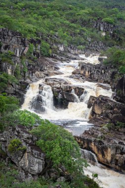 Chapada dos Veadeiros, Brezilya 'da cerrado şelalesi manzarası