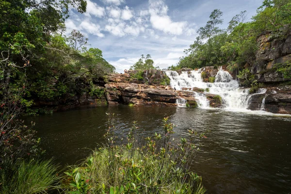 Cerrado Waterval Landschap Chapada Dos Veadeiros Brazilië — Stockfoto