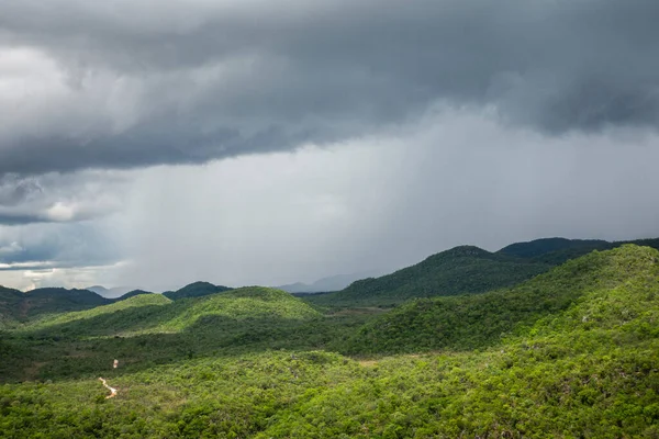 Chuva Forte Caindo Sobre Paisagem Verde Cerrado Chapada Dos Veadeiros — Fotografia de Stock